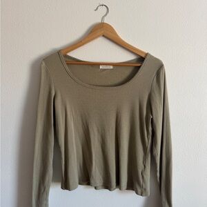 Beeflower Olive Scoop Neck Long Sleeve Top